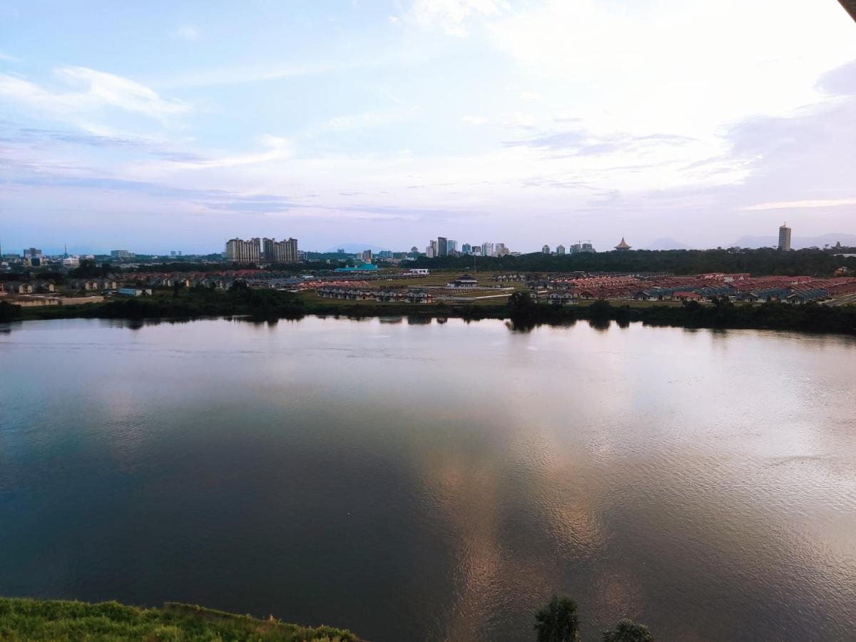 Muji Homestay Kuching Scenic View 2 Bedrooms Entire Apartment 外观 照片